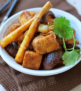 素菜怎么做出肉味 如何把素菜炒出肉味儿来——素烧四样儿