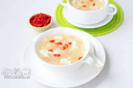 银耳醪糟汤 补气养血 银耳醪糟羹