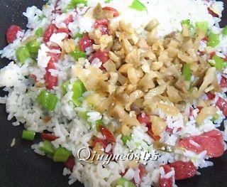 广式腊肠炒饭的做法 腊肠炒米饭的做法