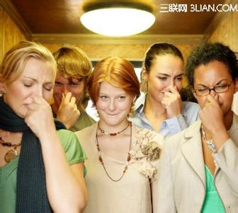 身体散发出一股腐臭味 哪些人夏天身体最易有臭味