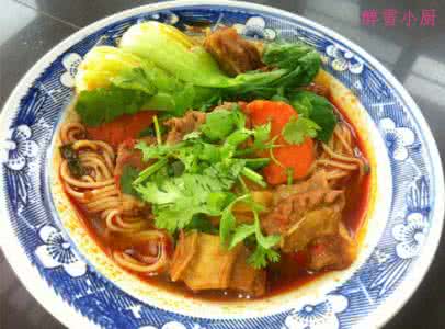 秘制红烧牛肉面的做法 秘制红烧牛肉面,后附绝密配方。