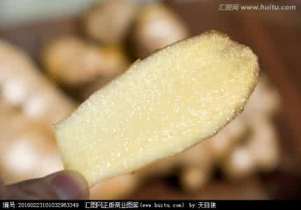 生姜蜂蜜水去老年斑 姜片蜜水除老年斑--偏方治大病(一)