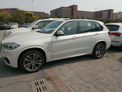 宝马x5竞争车型 宝马x5是什么车型 16款加版宝马X5M运动车型现车性能分析最低报价