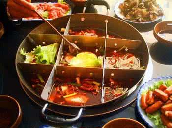 外国人吃火锅的方式 吃火锅竟然能瘦身!5款美味火锅坚持5天瘦出小蛮腰!