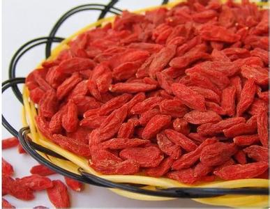 黑枸杞辨别真假图片 切记!这样的枸杞千万别吃(图)