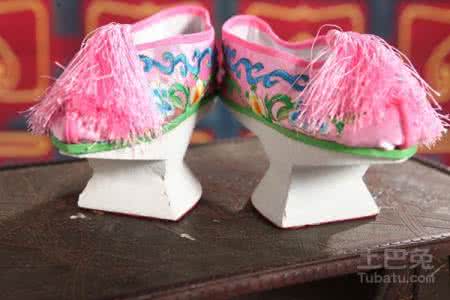 花盆底鞋的制作方法 花盆底鞋 花盆底鞋的制作方法