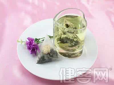 中药降压茶的原料 治疗高血压的10款中药降压茶