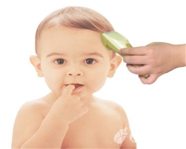 新生儿剪指甲有讲究吗 婴儿理发时间 新生儿理发有讲究 一些事情要注意