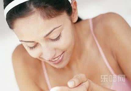 彩光嫩肤美白 白醋红糖洗脸 美白嫩肤靠不靠谱？