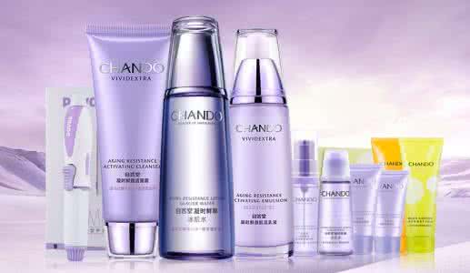 春雨护肤品怎么样 春雨护肤品水乳怎么样 护肤光用水乳就行了吗？等着长皱纹、色斑吧！