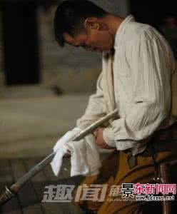 日本人变态的动态图片 古代日本人切腹自杀十三种变态理由