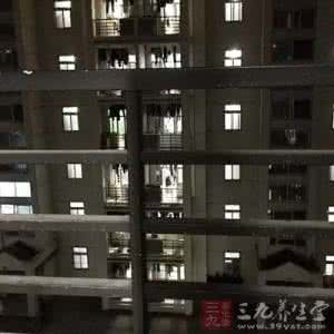 今日财运方向 阳台方向朝这当心财运会极差