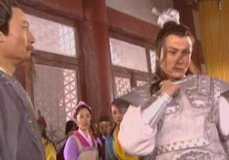 日本皇后卸妆水 生了4胎还是女孩，日本皇后郁闷极了，在皇宫中默默努力生儿子