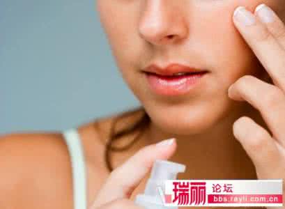 干燥肌肤 夏日肌肤很dry怎么办 保湿轻松摆脱干燥肌