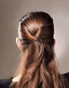 怎么盘好看一点的头发 怎么盘头发最好看