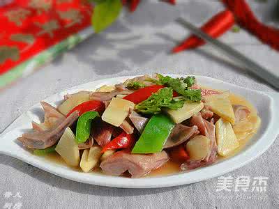 辣椒炒肚片 辣椒炒肚片的做法