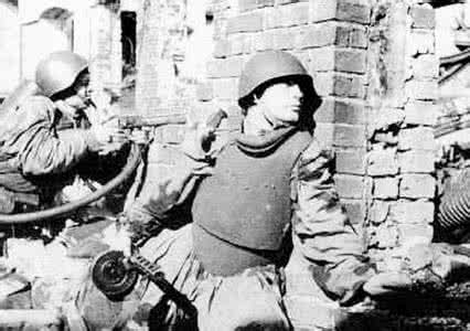 cf领防弹衣的活动 防弹衣的前世今生