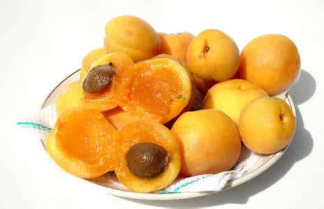 杏的营养价值 杏的营养价值  杏竟还能这样用