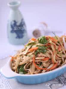 凉拌干豆腐丝 做好凉拌干豆腐有一个特重要的关键点
