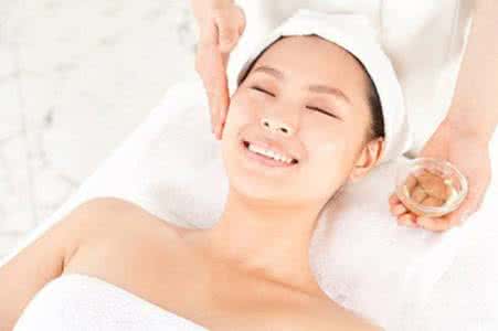 全身美白的有效方法 美白的好方法 全身美白的有效方法