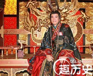 唐懿宗李漼 唐懿宗李漼是如何坐上皇位的？他的父亲是谁