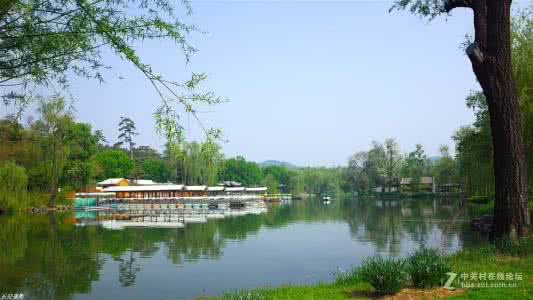 承德避暑山庄原文 【原】承德避暑山庄初春美景