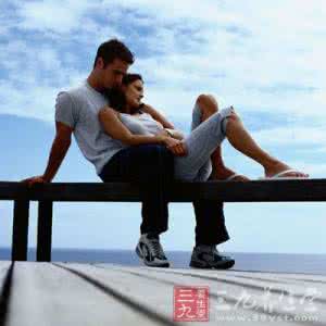 鸣人与纲手办公室恋情 办公室恋情 职场女性需慎防6种男上司