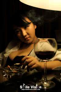 如烟 寂寞如烟 夜凉若水寂寞如烟