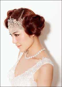 俏皮mini萝莉朵 打造俏皮可爱萝莉范儿新娘发型