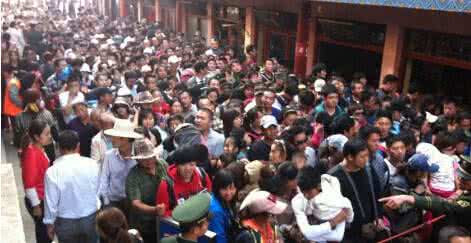 国庆旅游人山人海表情 国庆别再去看人山人海了,去这儿!!!