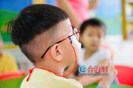 幼儿近视如何治疗 幼儿近视如何治疗 幼儿近视的治疗误区