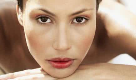 不胖为什么有双下巴 双下巴怎么快速消除 张翰长胖了！晒双下巴自拍照超得意