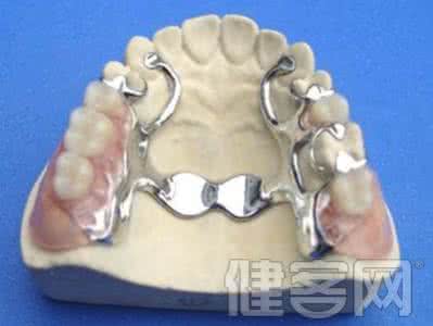 劣质皮革闻多久会致癌 劣质镶牙当心得癌 治本之策在于“早”