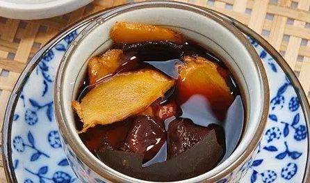 每天一杯姜枣茶的好处 一杯姜枣茶,暖手暖心