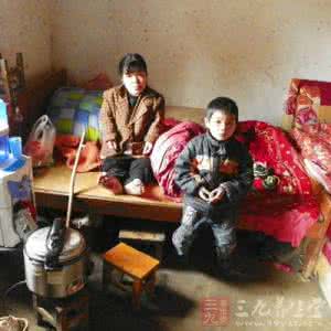 侏儒症早期症状 软骨发育不全的原因 侏儒病的症状与治疗