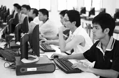 责任比兴趣更重要 大学生自身修养更重要 50%大学生跨专业读研兴趣比就业更重要?