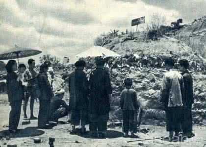 长征路上女红军避孕 揭秘长征路上的女红军：最头痛的是来“例假”