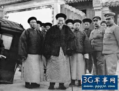 李鸿章黄马褂 李鸿章轶事：穿黄马褂炫耀海外惹出惊天绯闻