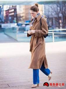 驼色大衣搭配图片围巾 驼色大衣配什么围巾 这样穿驼色大衣不得了，刘诗诗就靠它美美地过冬天！