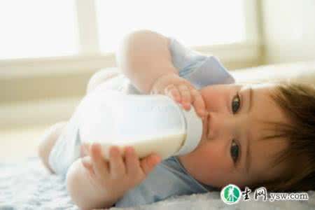 宝宝上火吃什么降火 宝宝喝奶粉上火怎么办?哪些妙法可以降火气