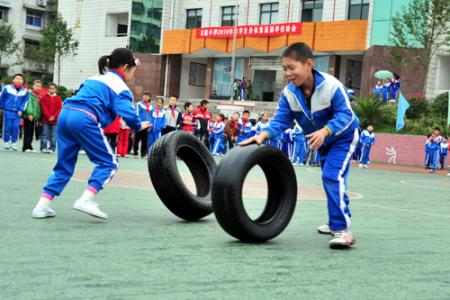 健身运动 健身运动 学生在校园运动需要注意这三点