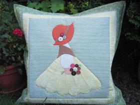 自制漂亮的拼布枕头 琳琅满目的拼布枕作品