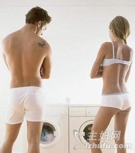 双人瑜伽 老公阴茎太长受不了了 婆婆和我老公每天练双人瑜伽 让我受不了