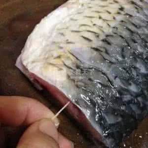 鲤鱼怎么去土腥味 鲤鱼这样做竟然没有一点土腥味，百试百灵太好用了