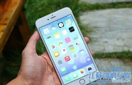 短信轰死他2.6破解版 iPhone6Plus短信卡死怎么办？