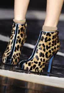 为你划下幸福圈套 入秋时尚大考提前为你划重点