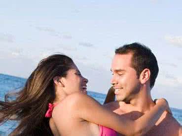 男人第一次谈恋爱很呆 为何男人都爱女人的