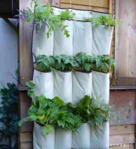 精致小庭院图片 让小庭院和阳台成为垂直精致小花园的8种方法设计联·1109期