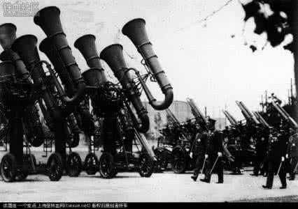 裕仁天皇与侵华战争 裕仁天皇与侵华战争 裕仁天皇出殡