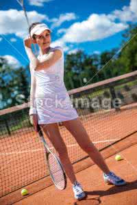 打网球的好处 网球运动 女性打网球有啥好处